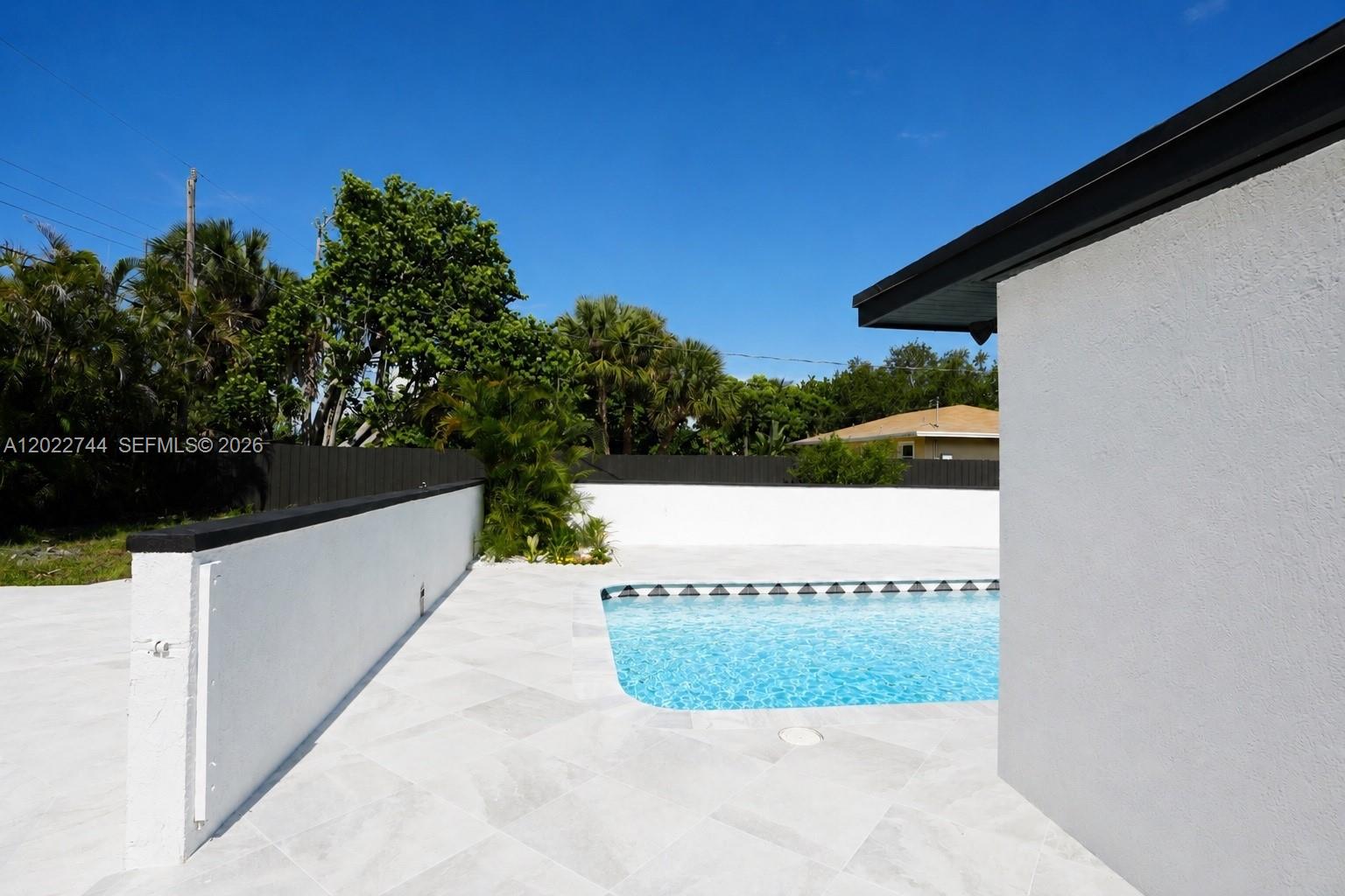 2573 Conroy Dr, North Palm Beach FL 33403