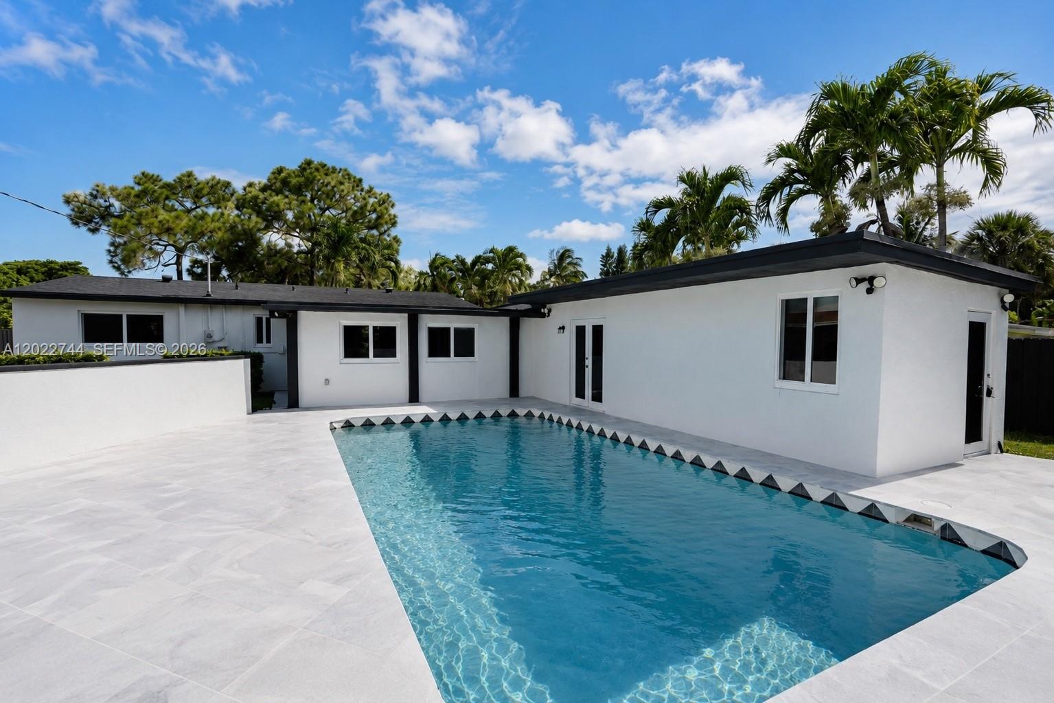 2573 Conroy Dr, North Palm Beach FL 33403