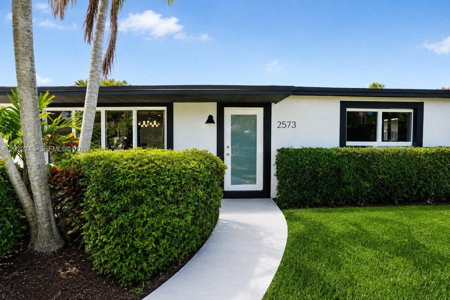 2573 Conroy Dr, North Palm Beach FL 33403