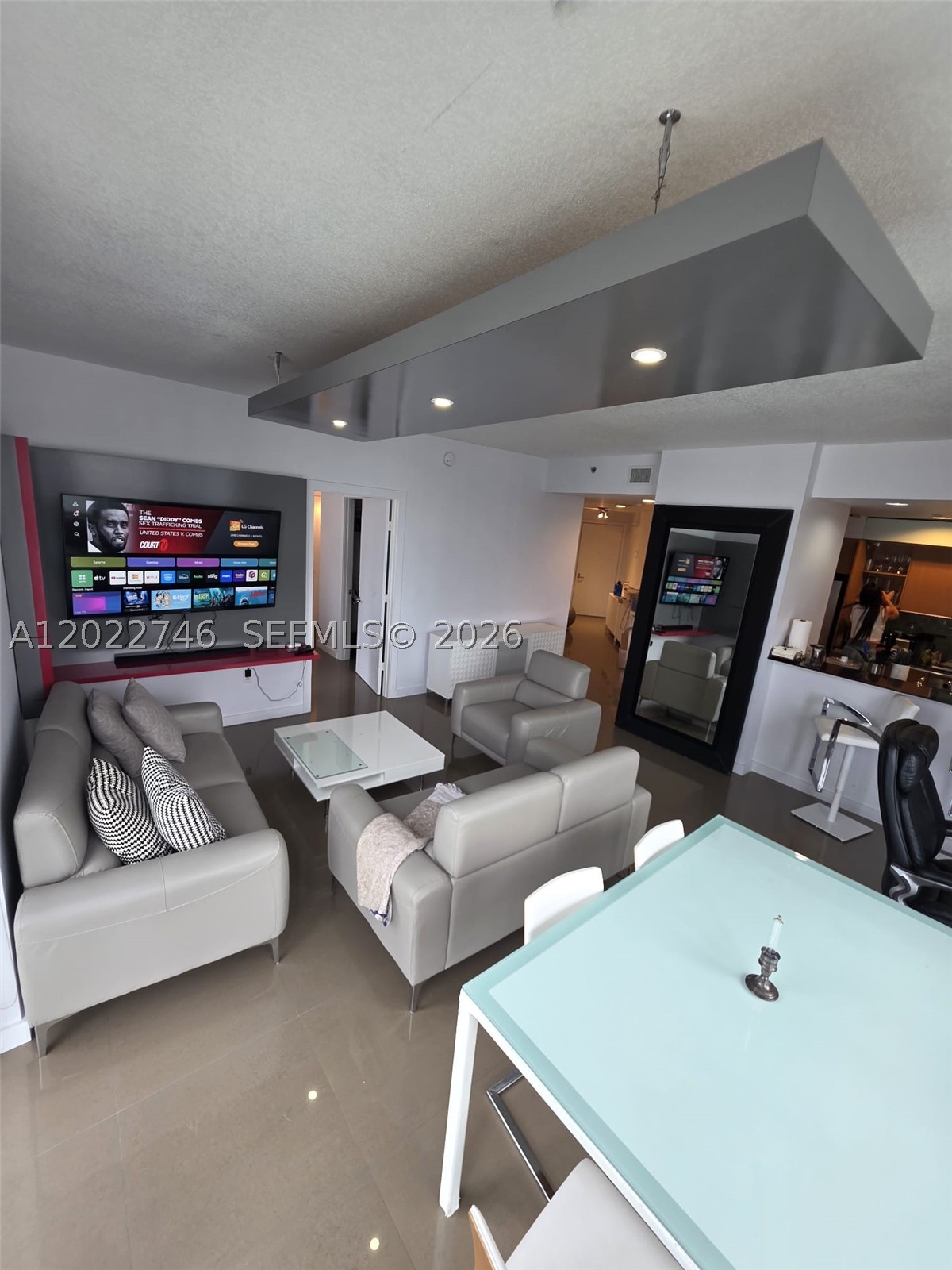 1060 Brickell Ave #2201, Miami FL 33131