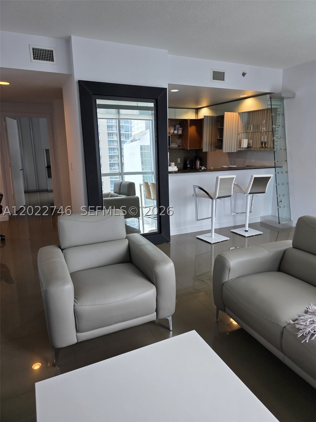 1060 Brickell Ave #2201, Miami FL 33131