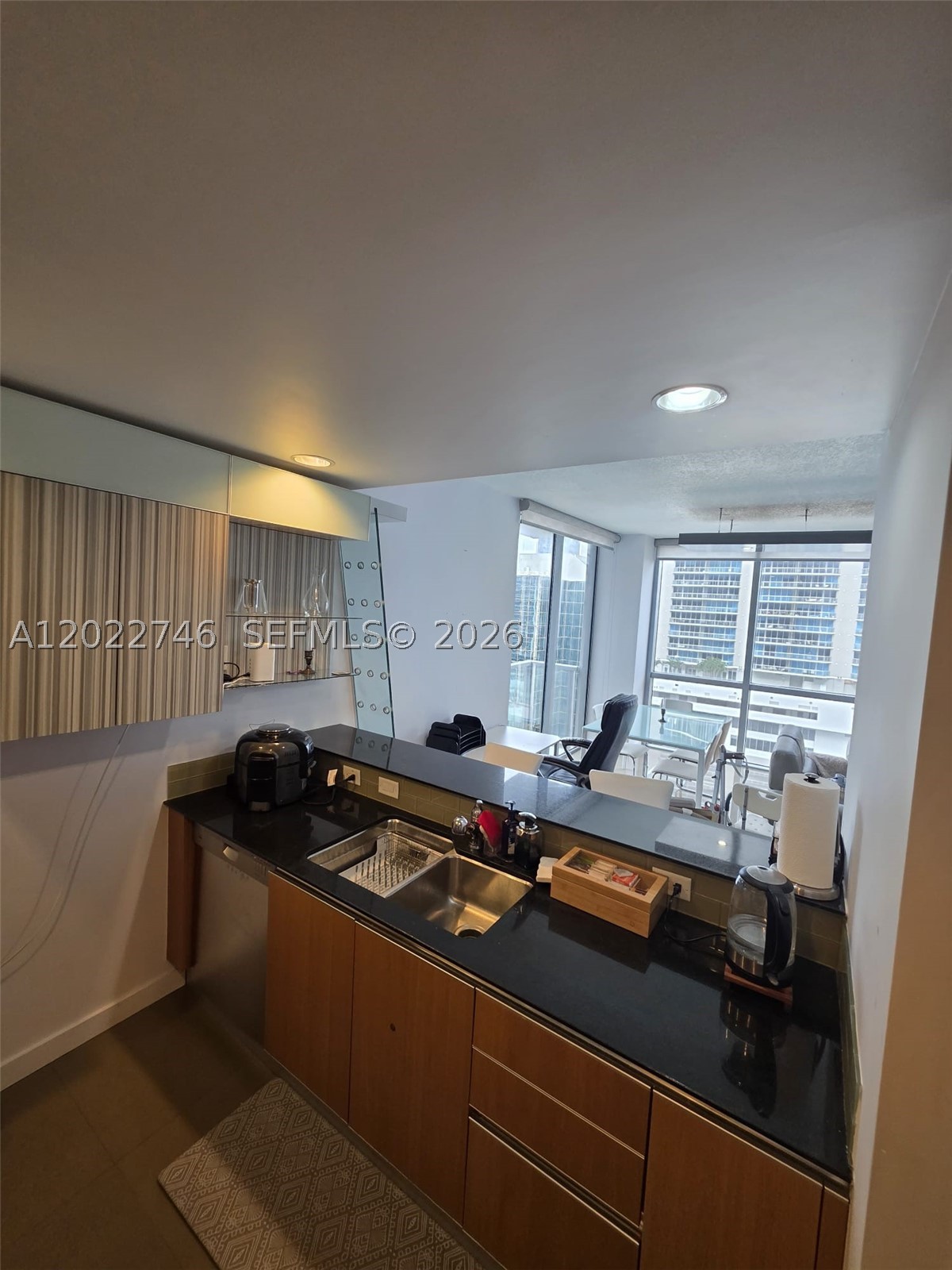 1060 Brickell Ave #2201, Miami FL 33131