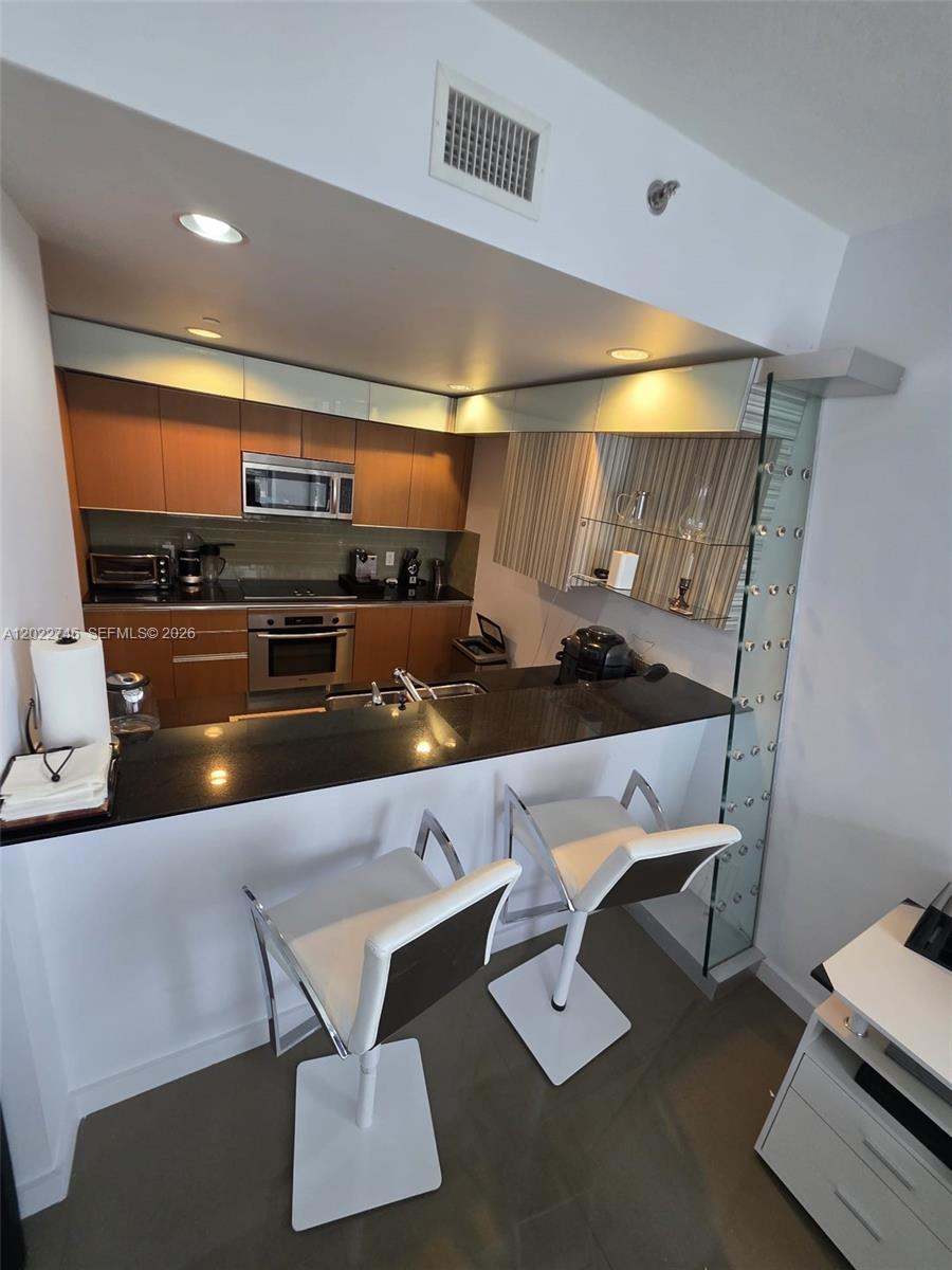 1060 Brickell Ave #2201, Miami FL 33131