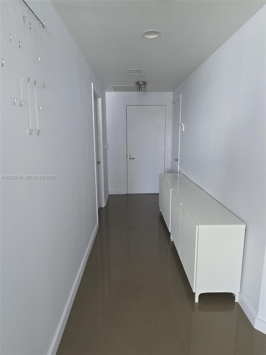 1060 Brickell Ave #2201, Miami FL 33131