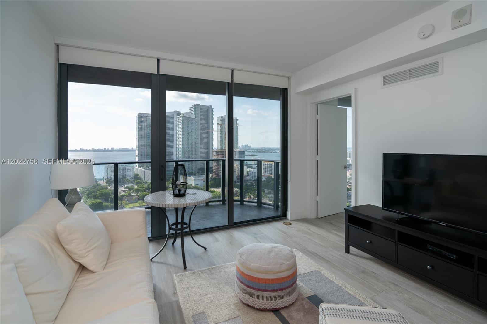 121 NE 34th St #2505, Miami FL 33137