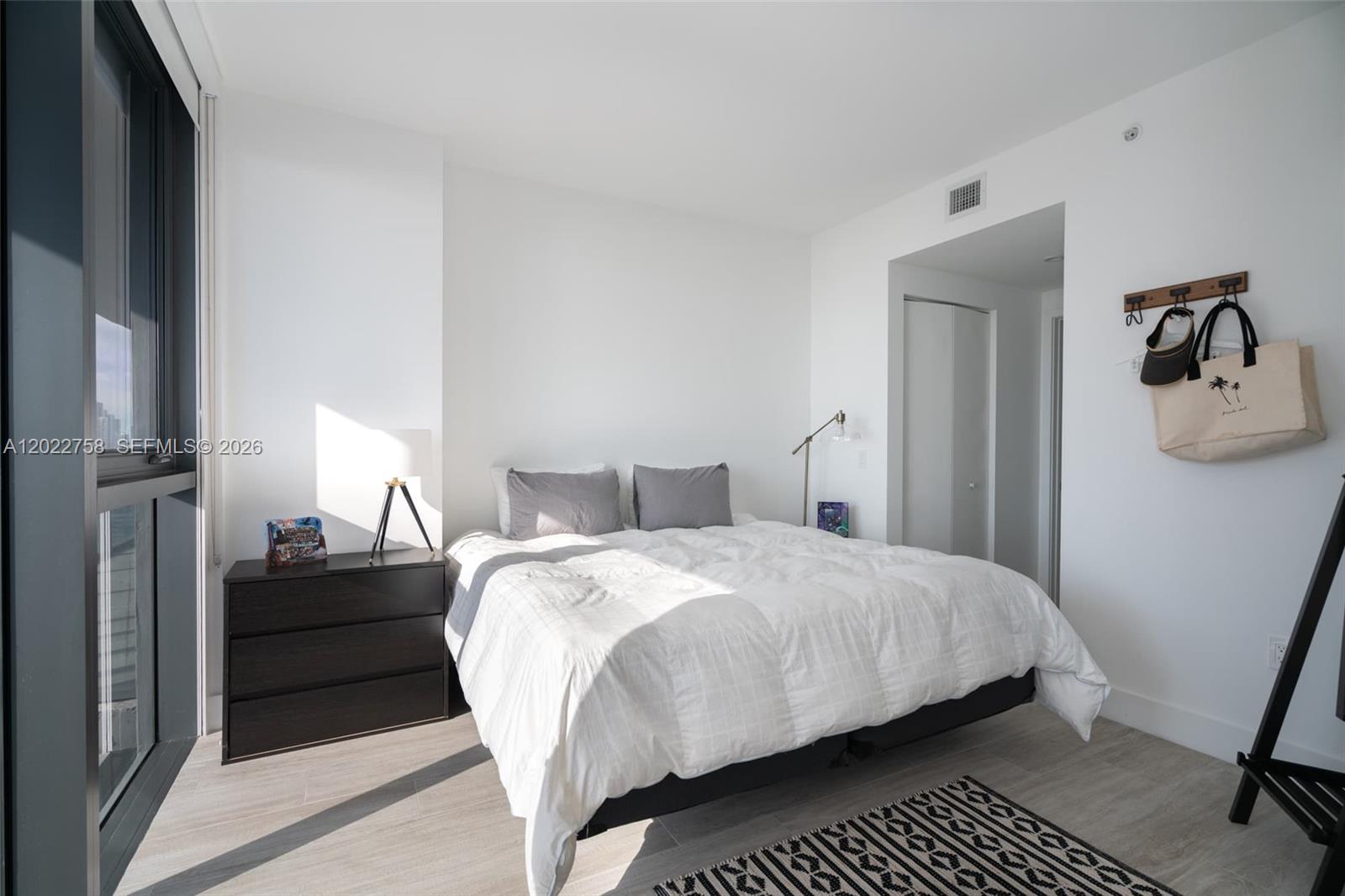121 NE 34th St #2505, Miami FL 33137