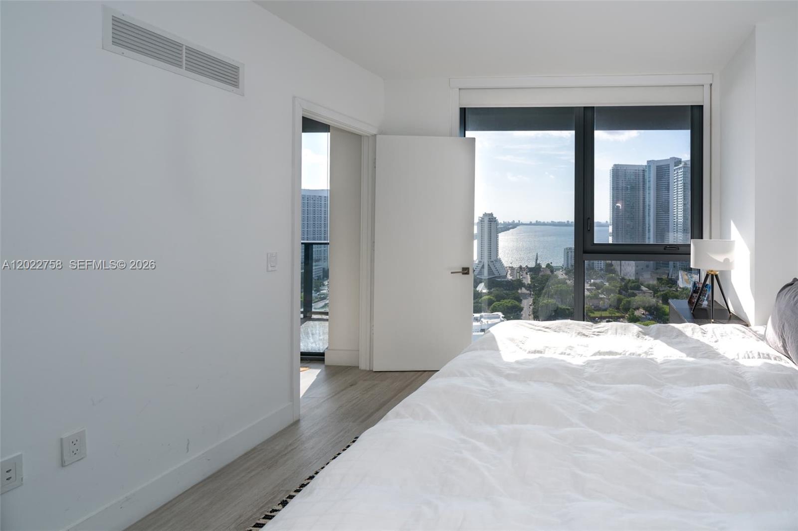 121 NE 34th St #2505, Miami FL 33137