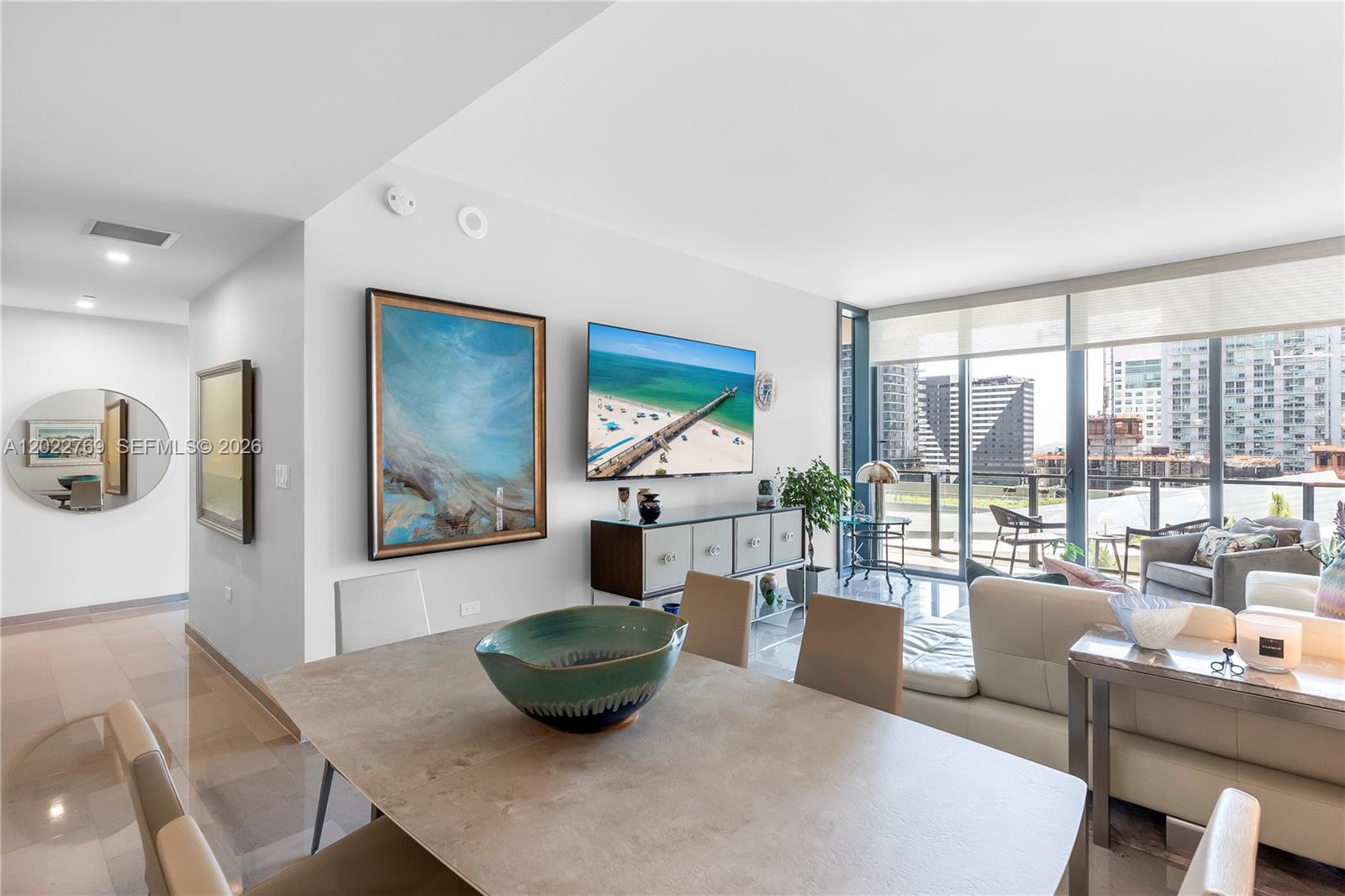 68 SE 6th Street #810, Miami FL 33131