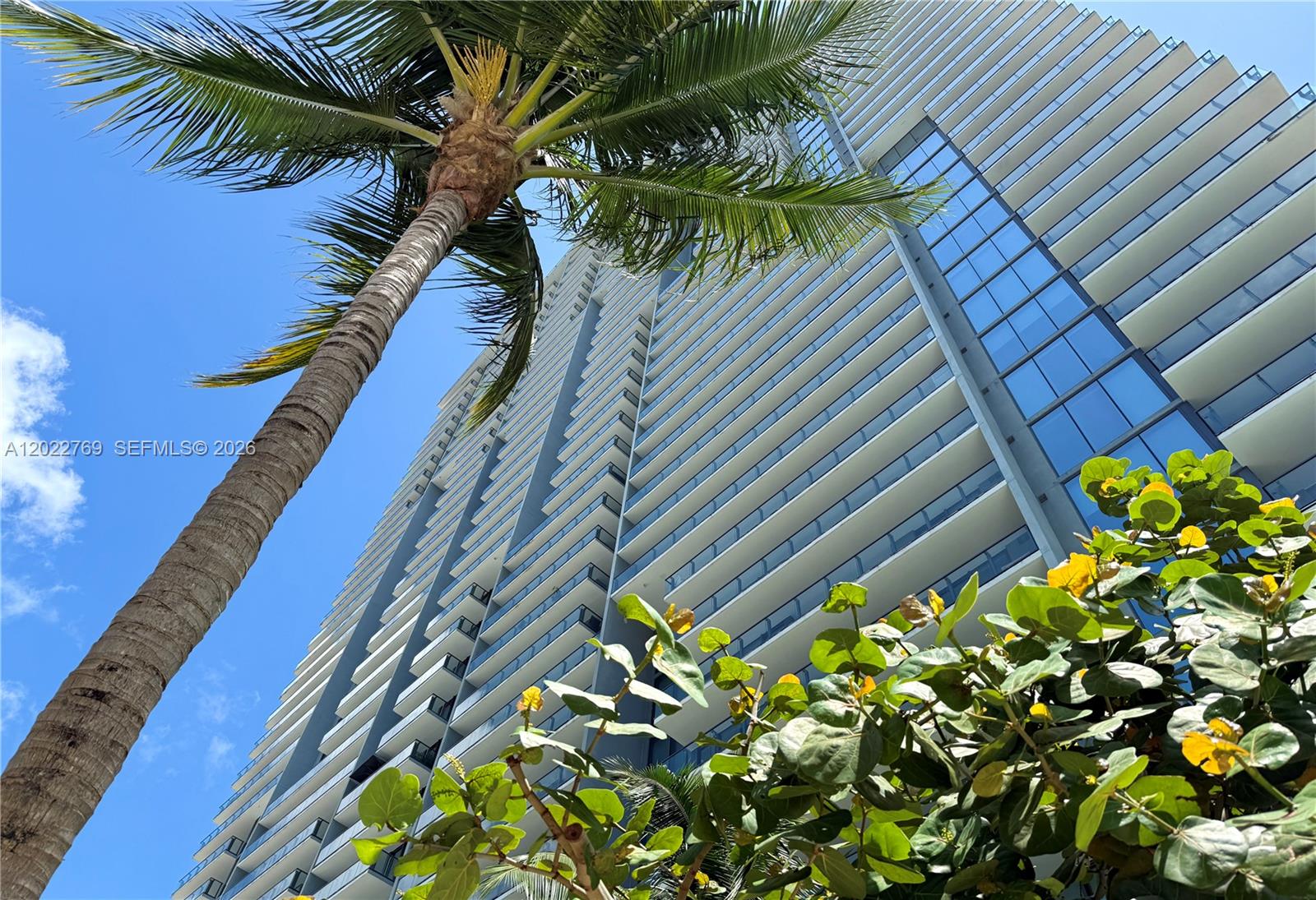 68 SE 6th Street #810, Miami FL 33131