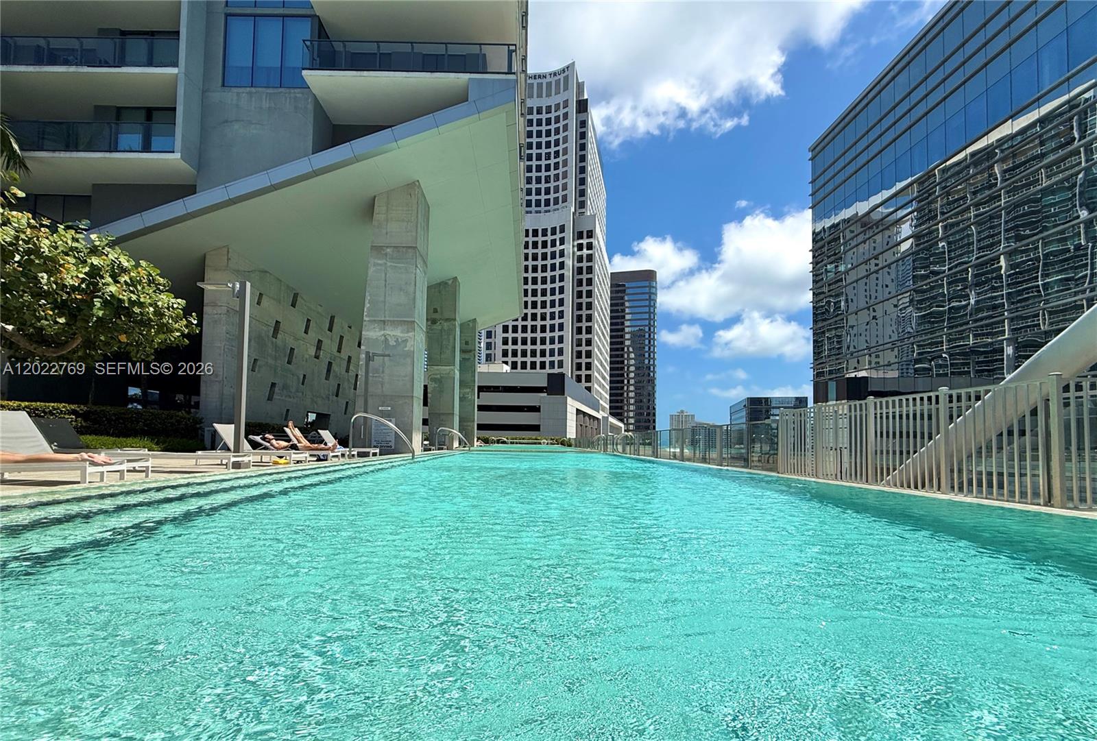 68 SE 6th Street #810, Miami FL 33131