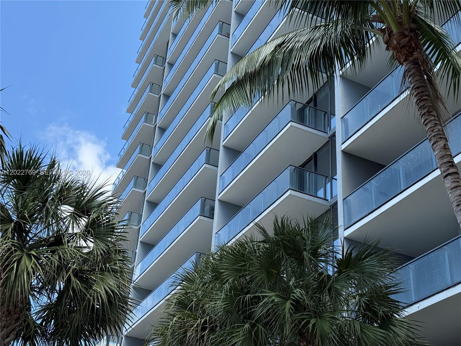 68 SE 6th Street #810, Miami FL 33131
