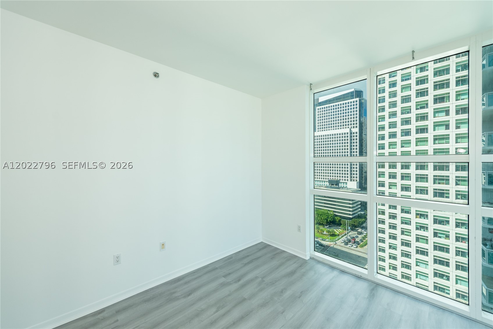 951 Brickell Ave #2100, Miami FL 33131