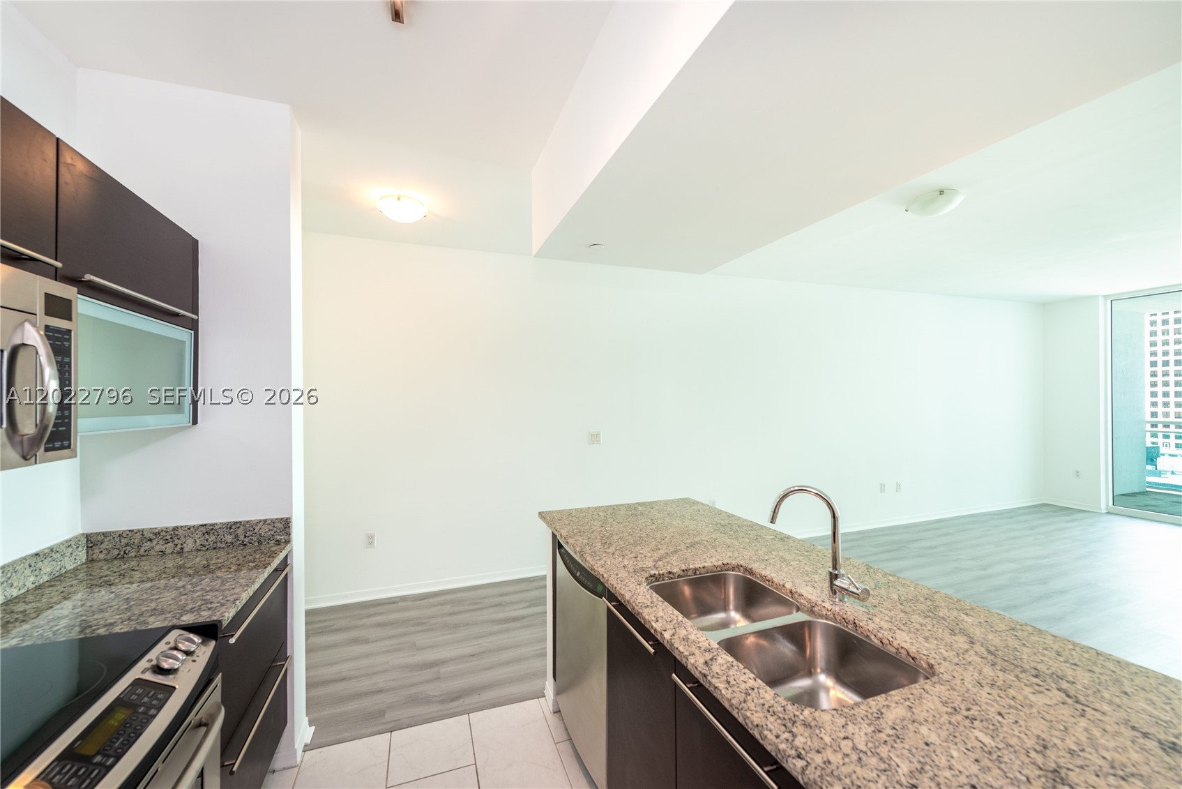 951 Brickell Ave #2100, Miami FL 33131