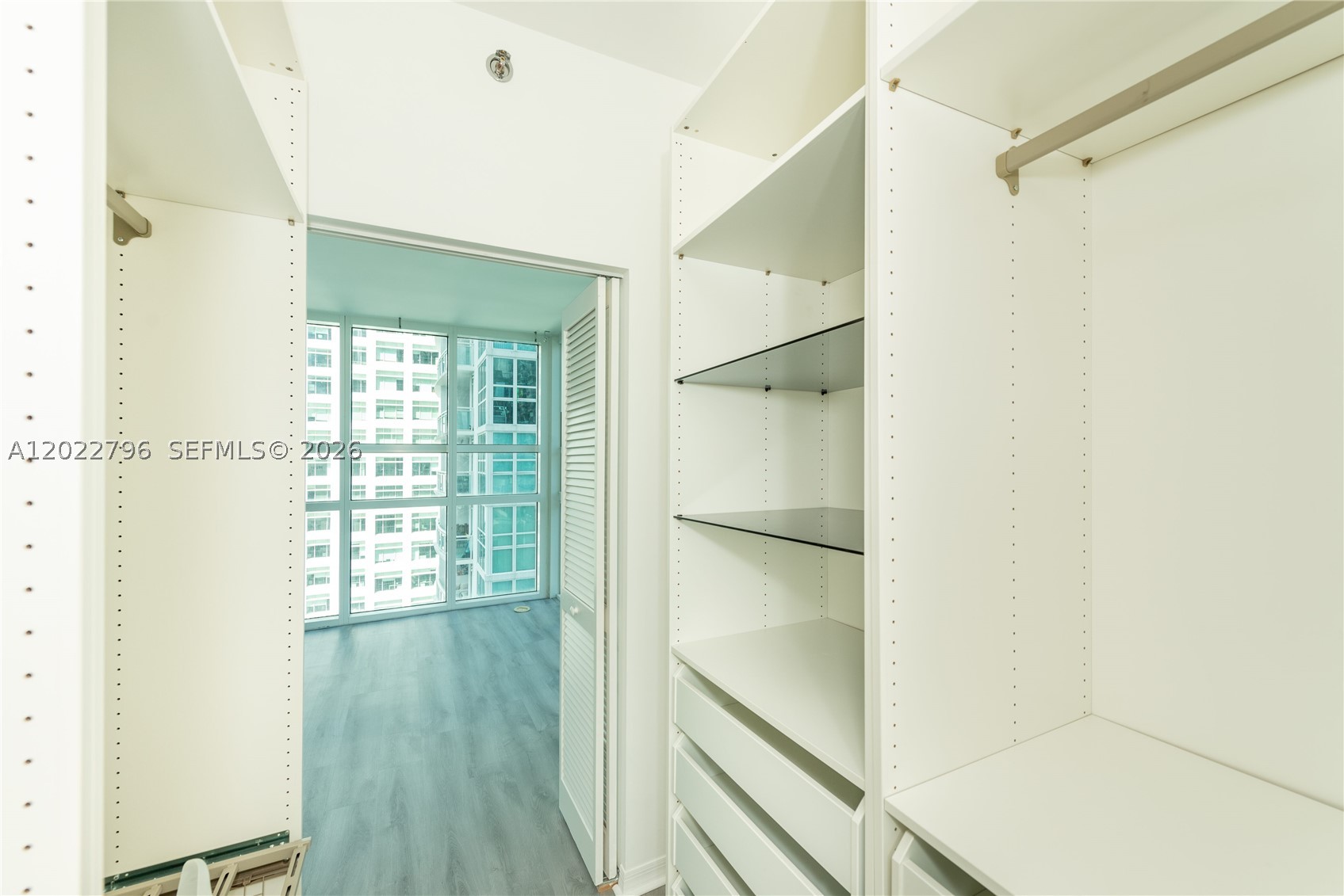 951 Brickell Ave #2100, Miami FL 33131