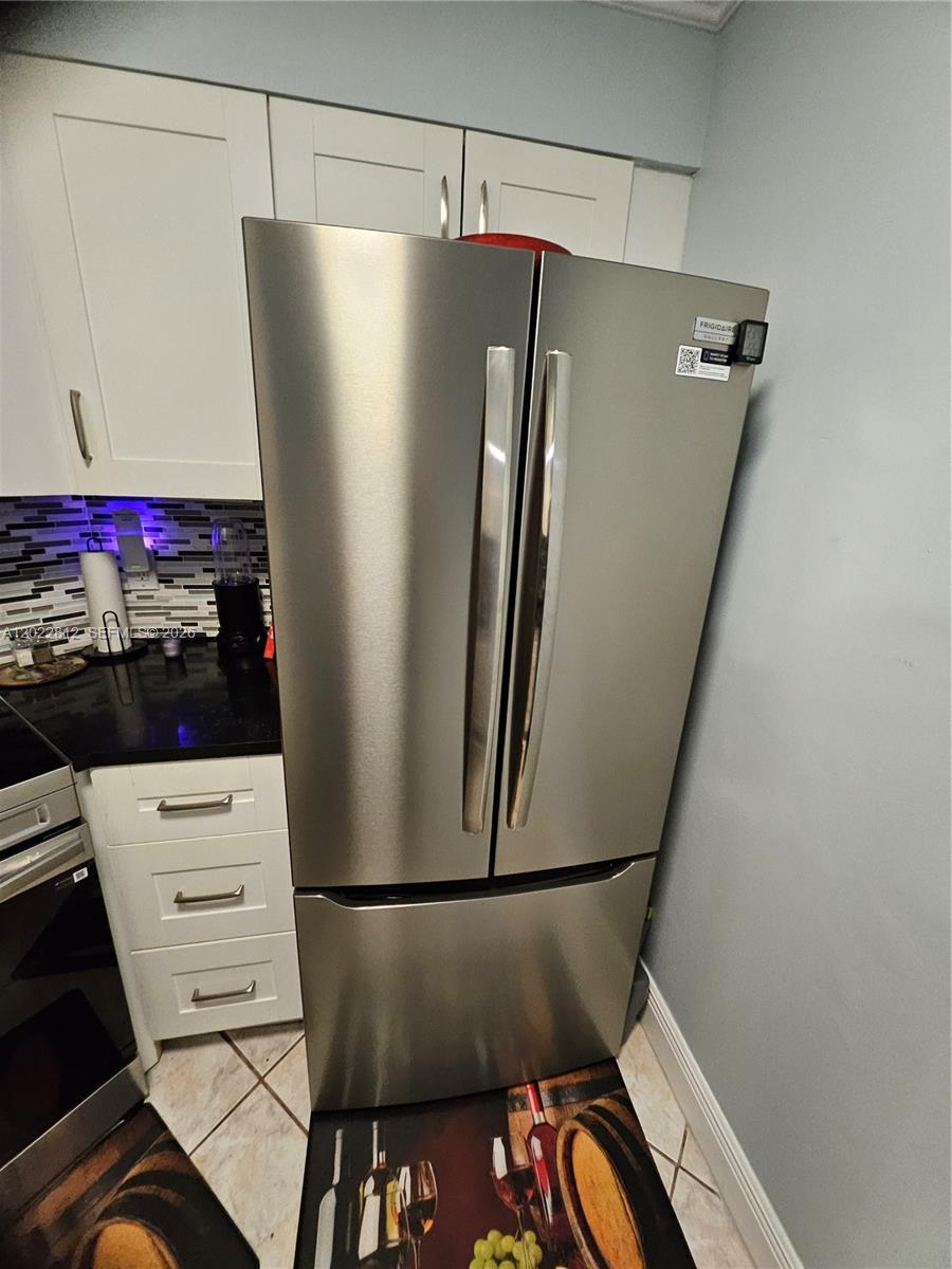 212 Lake Pointe Dr #113, Oakland Park FL 33309