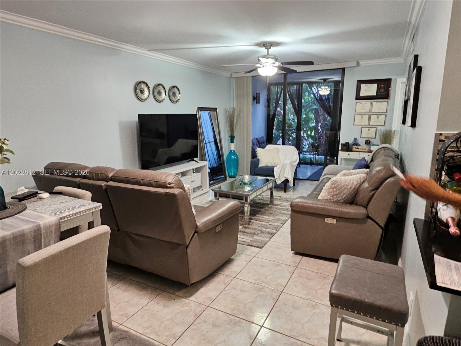 212 Lake Pointe Dr #113, Oakland Park FL 33309