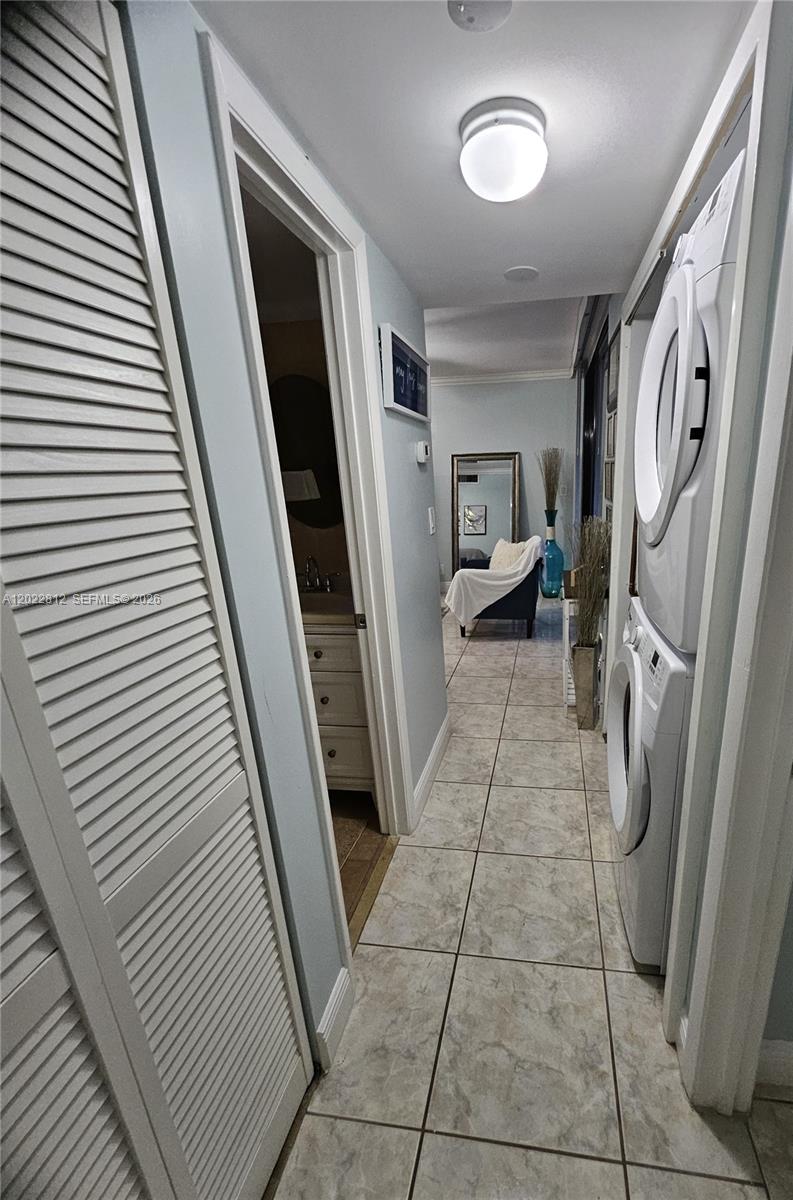 212 Lake Pointe Dr #113, Oakland Park FL 33309