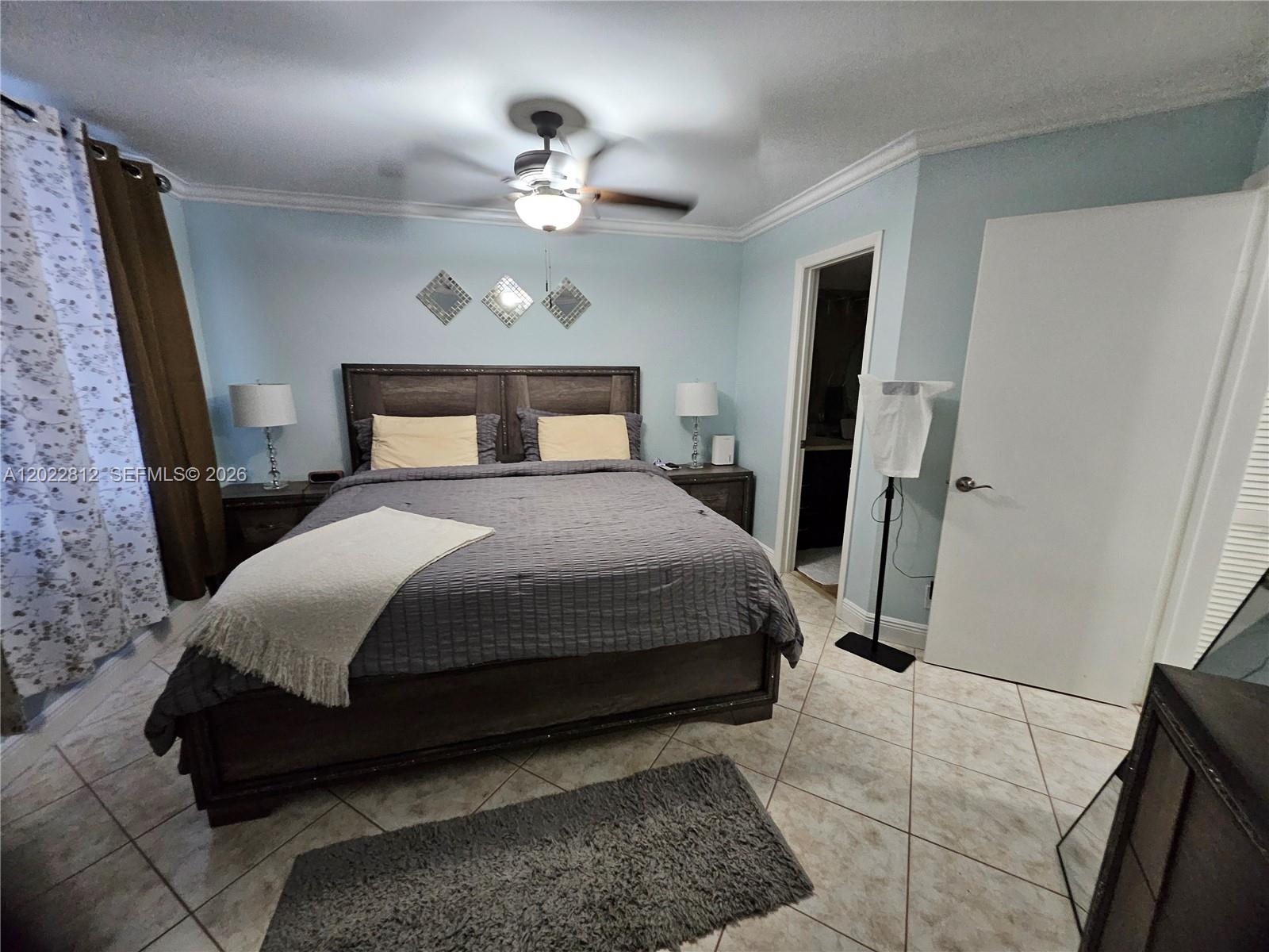 212 Lake Pointe Dr #113, Oakland Park FL 33309