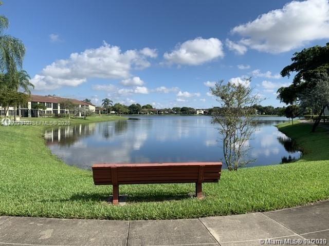 212 Lake Pointe Dr #113, Oakland Park FL 33309