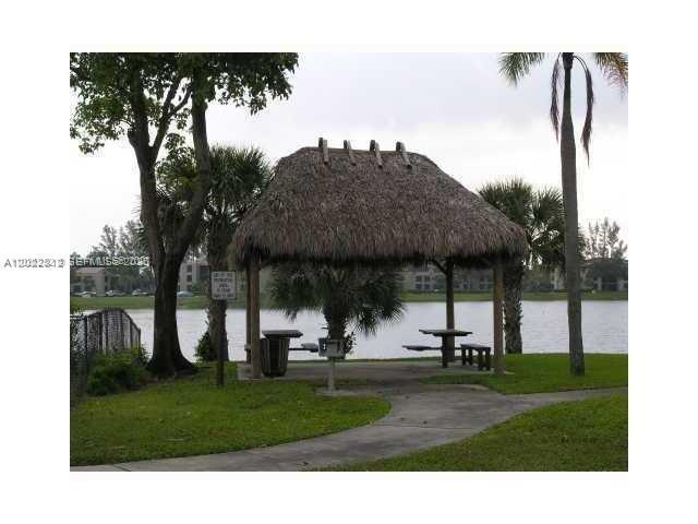 212 Lake Pointe Dr #113, Oakland Park FL 33309