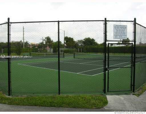 212 Lake Pointe Dr #113, Oakland Park FL 33309