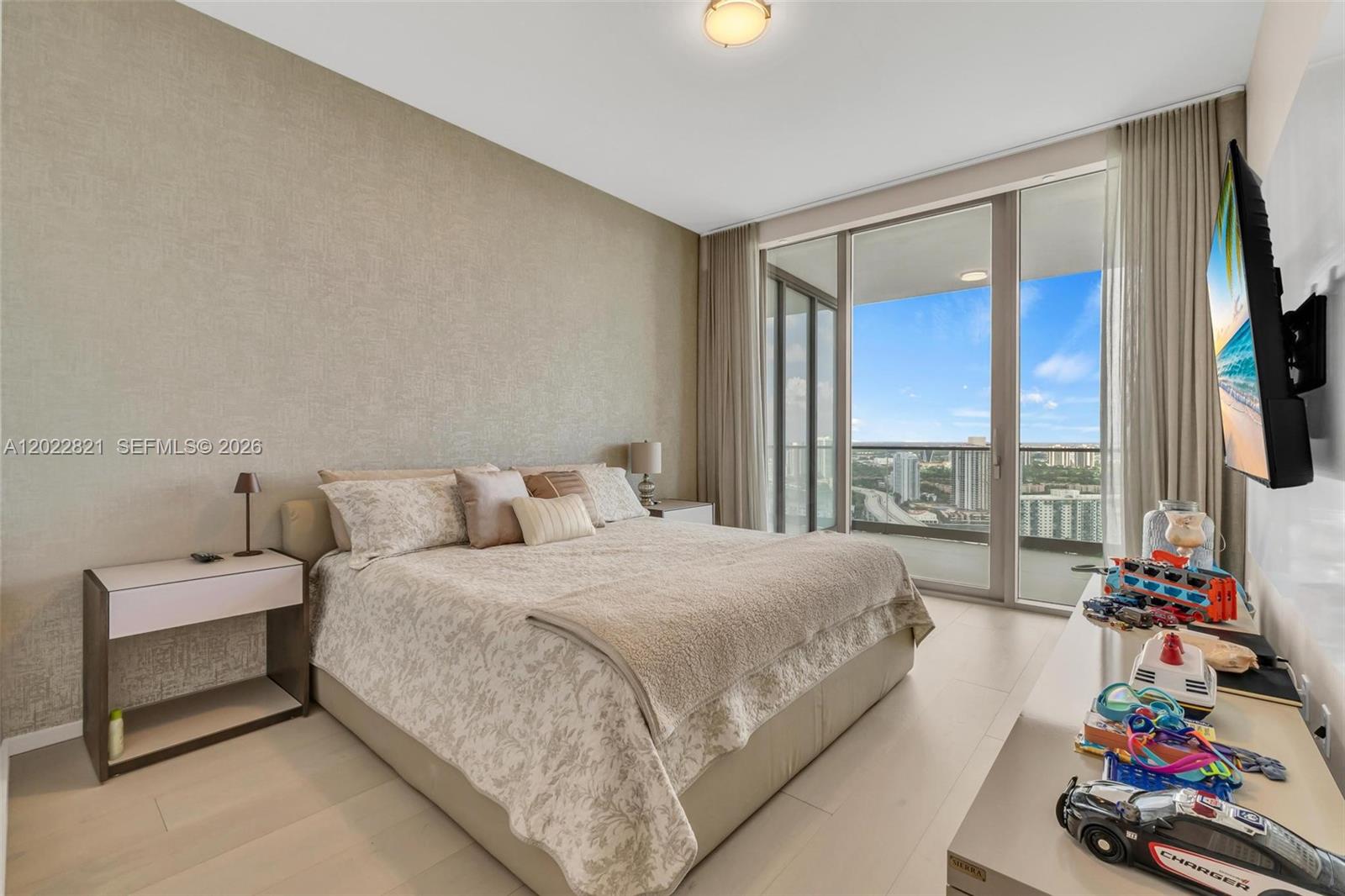 18975 Collins Ave #2802, Sunny Isles Beach FL 33160