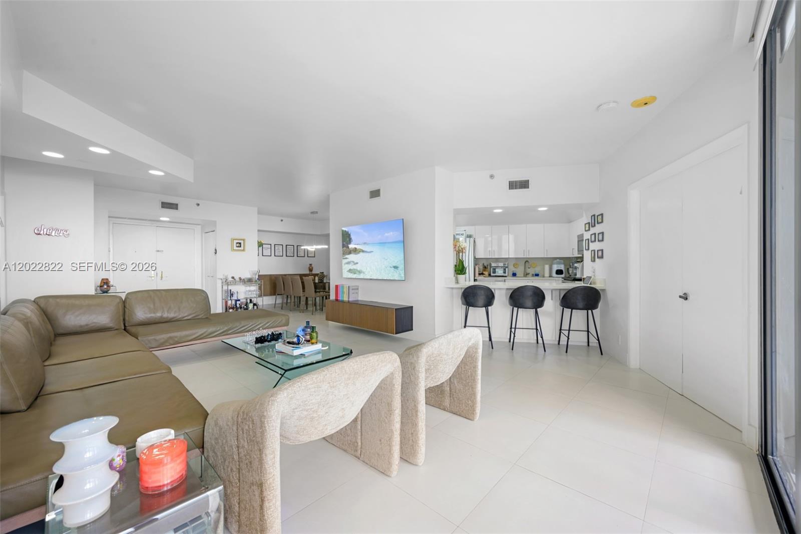 20281 E Country Club Dr #2310, Aventura FL 33180