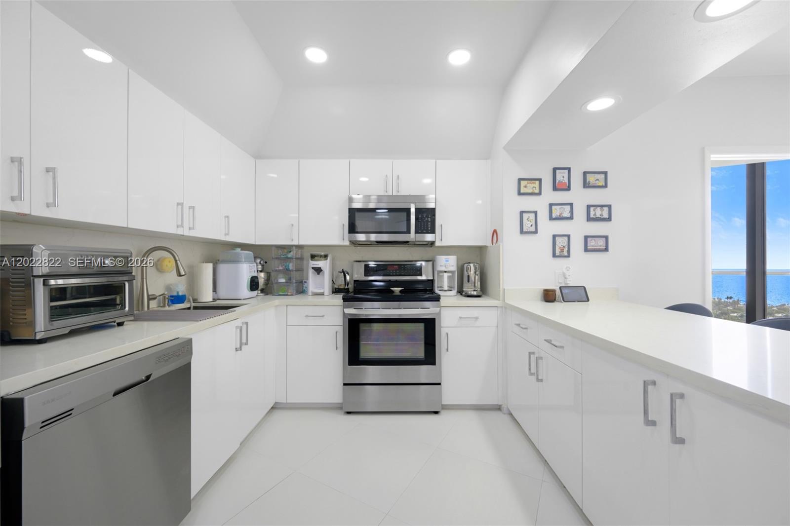 20281 E Country Club Dr #2310, Aventura FL 33180