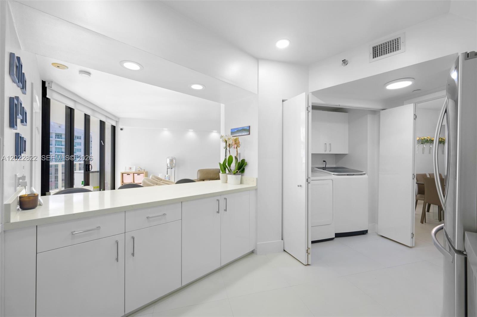 20281 E Country Club Dr #2310, Aventura FL 33180
