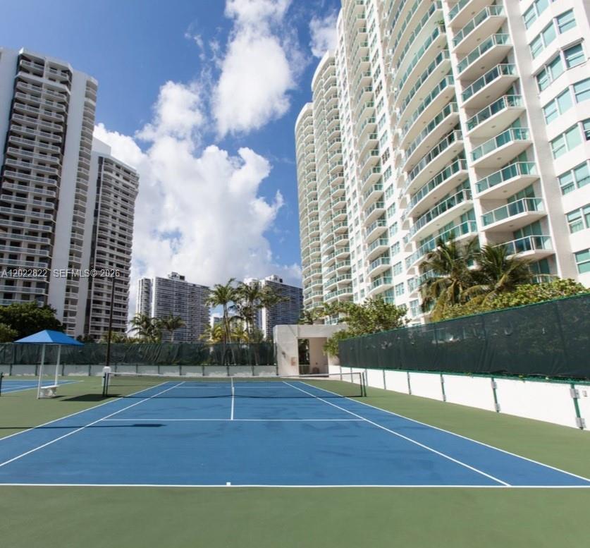 20281 E Country Club Dr #2310, Aventura FL 33180