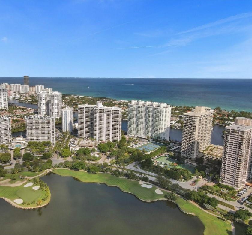 20281 E Country Club Dr #2310, Aventura FL 33180