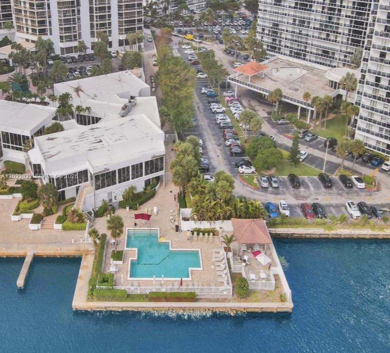 20281 E Country Club Dr #2310, Aventura FL 33180