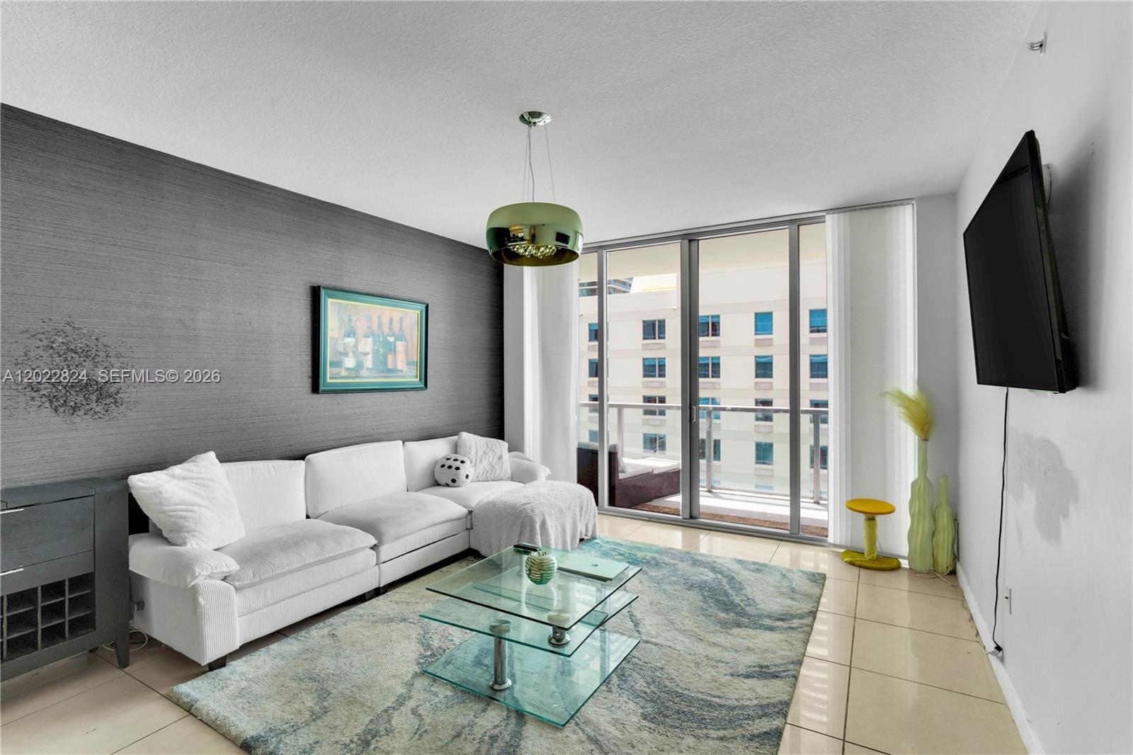 79 SW 12th St #1605, Miami FL 33130