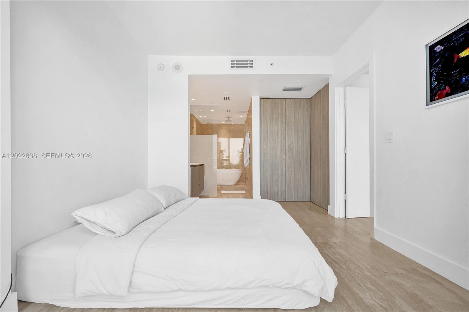 1445 16th St #404, Miami Beach FL 33139