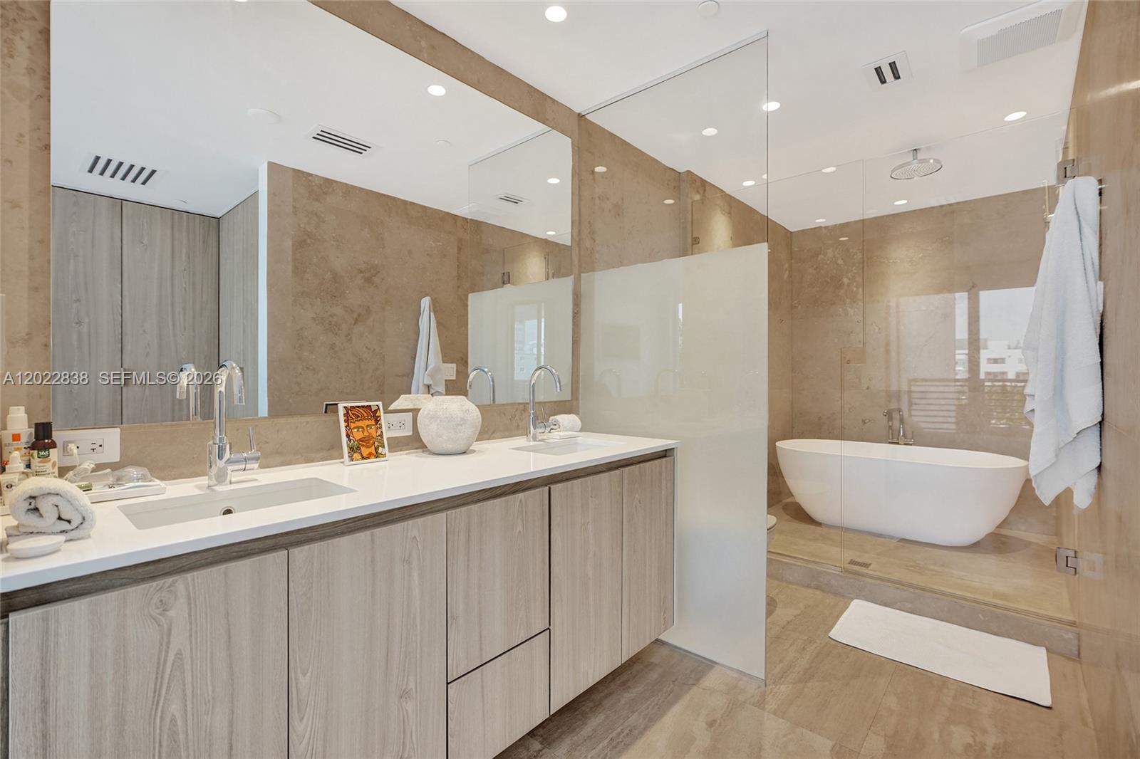 1445 16th St #404, Miami Beach FL 33139