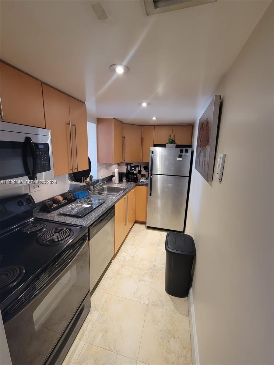 1740 NW N River Dr #512, Miami FL 33125