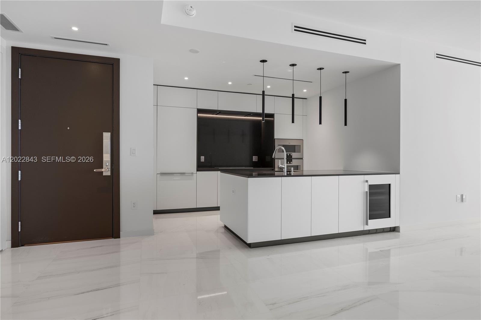 300 Biscayne Blvd Way #1102, Miami FL 33131