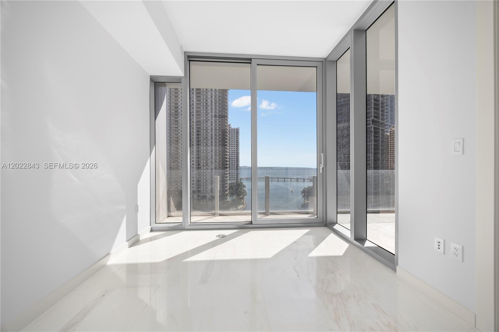 300 Biscayne Blvd Way #1102, Miami FL 33131