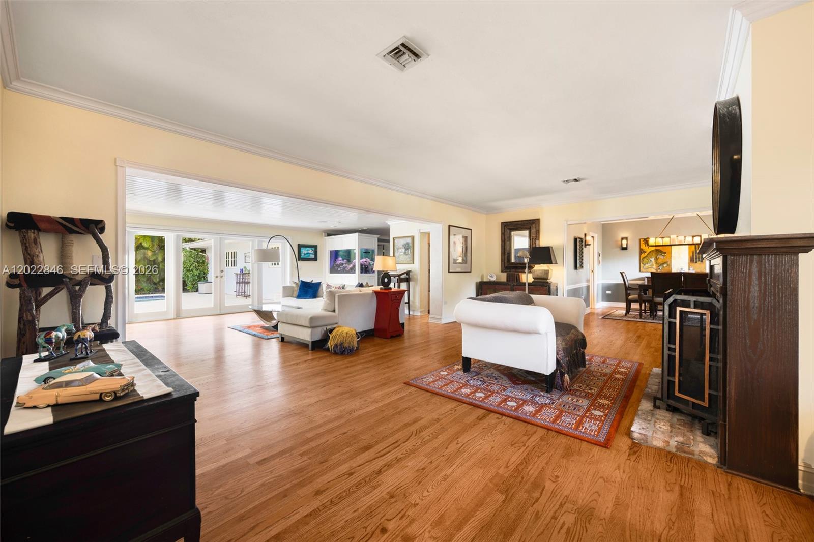 7290 SW 77th Ter, Miami FL 33143