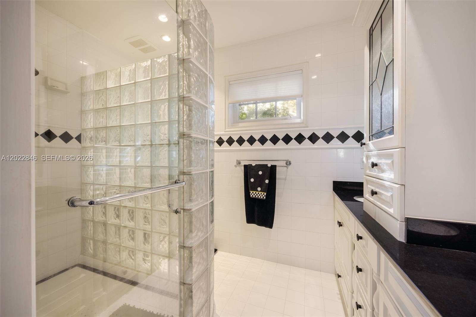 7290 SW 77th Ter, Miami FL 33143