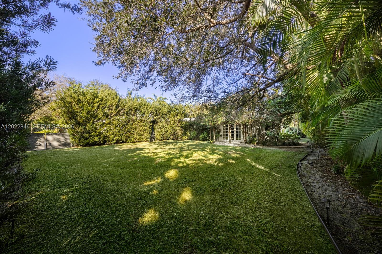 7290 SW 77th Ter, Miami FL 33143