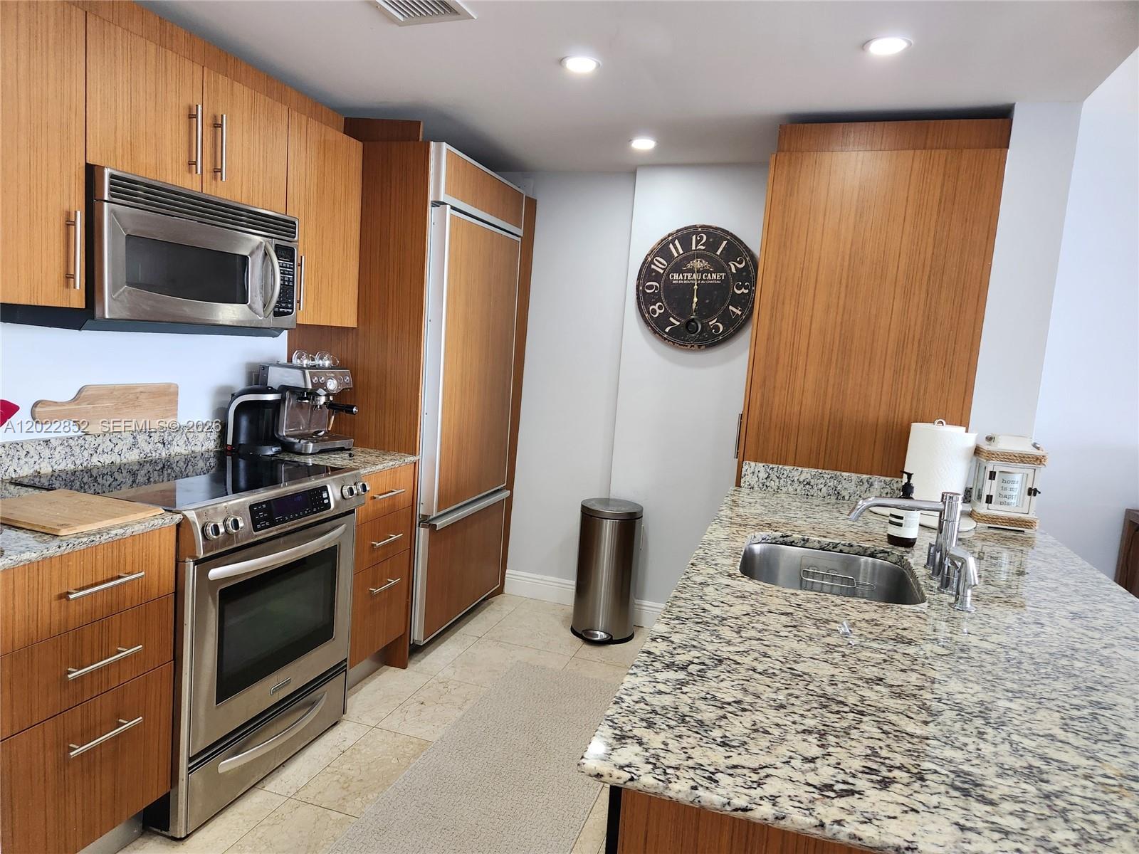 10275 Collins Ave #824, Bal Harbour FL 33154