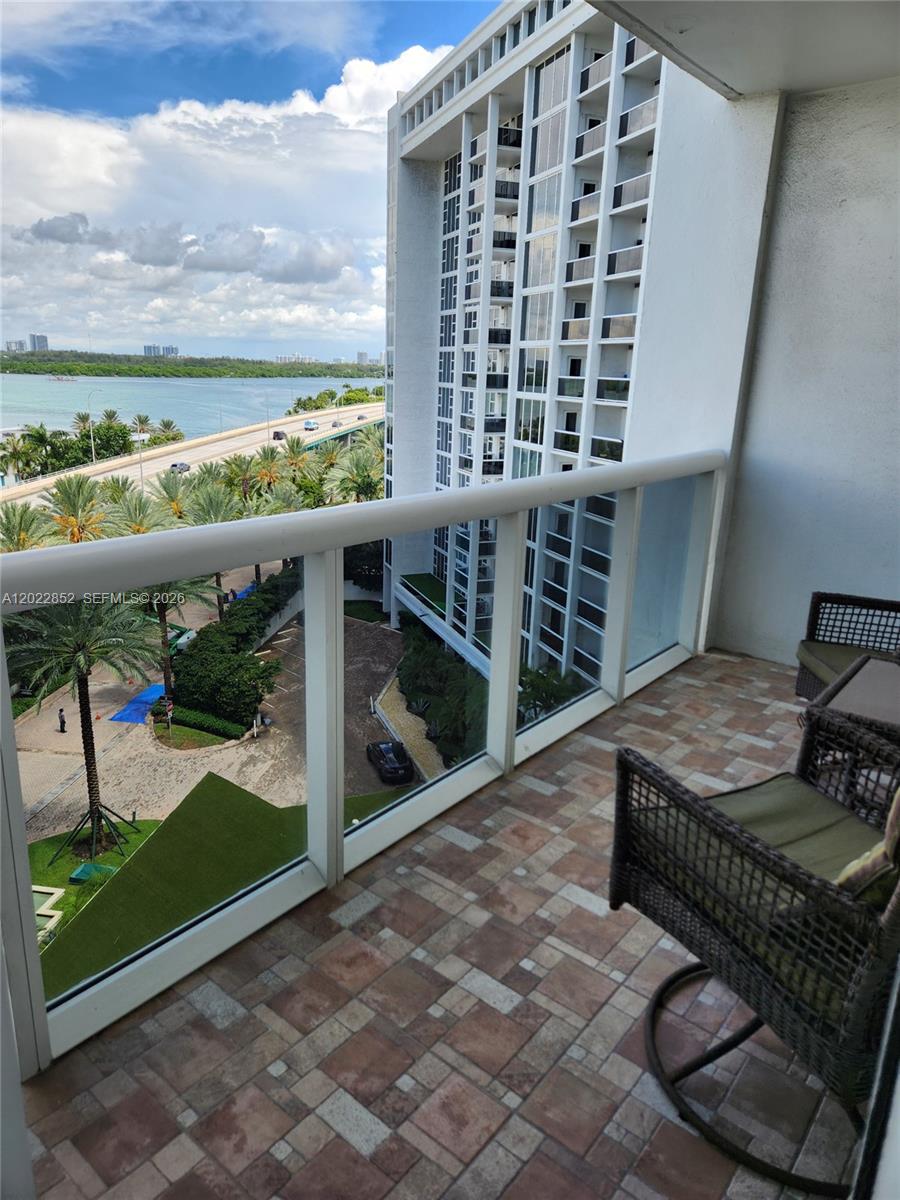 10275 Collins Ave #824, Bal Harbour FL 33154