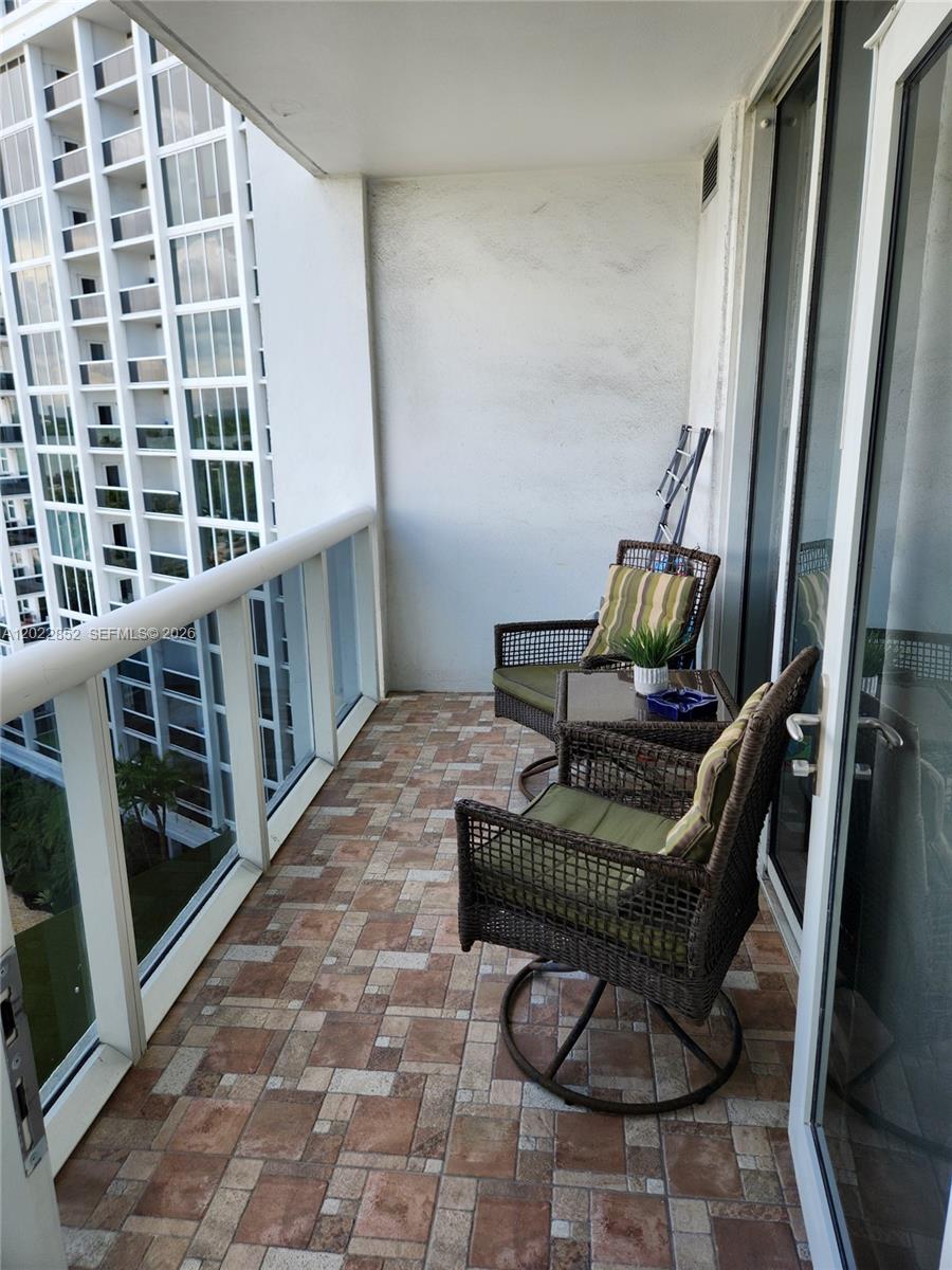 10275 Collins Ave #824, Bal Harbour FL 33154