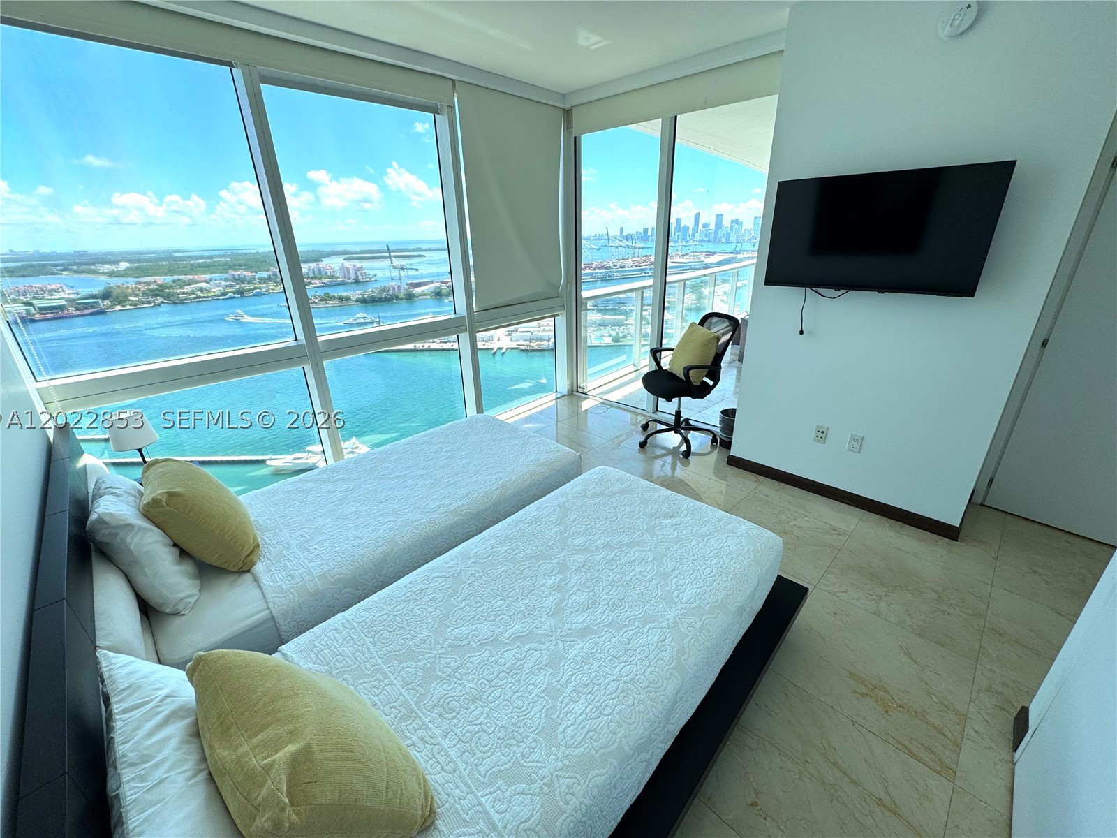 450 Alton Rd #3505, Miami Beach FL 33139