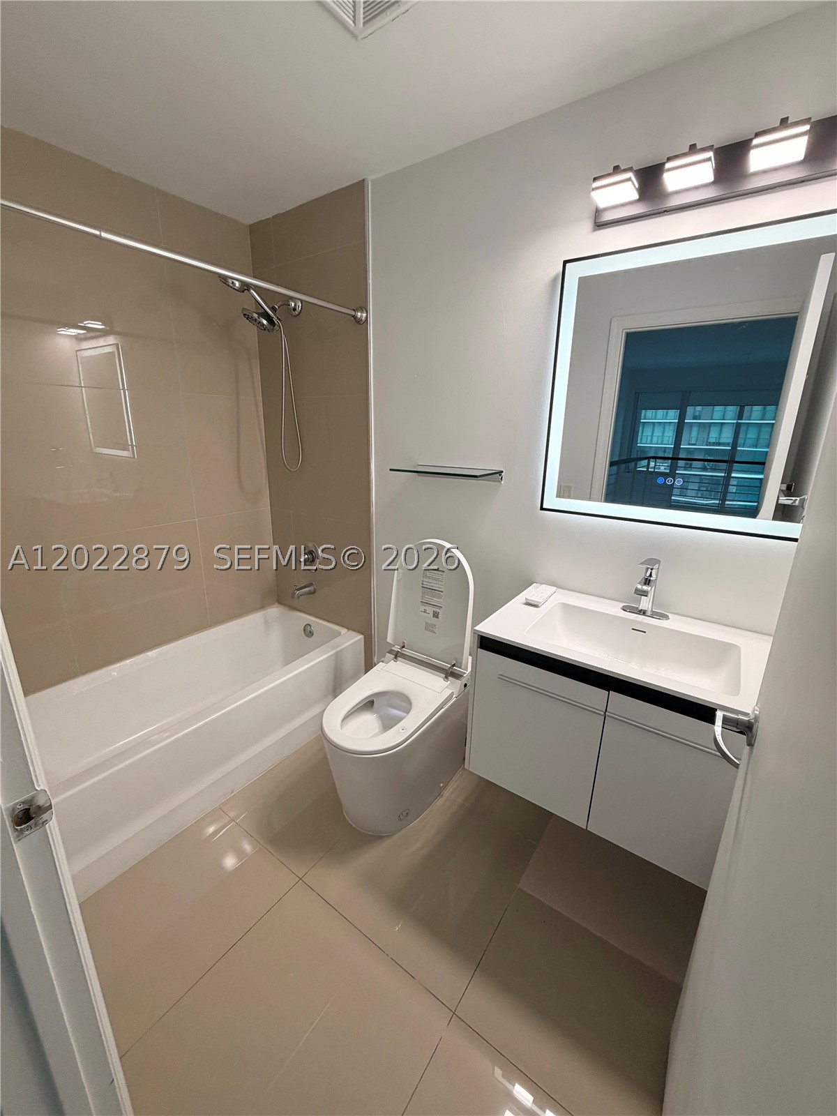 60 SW 13th St #2208, Miami FL 33130