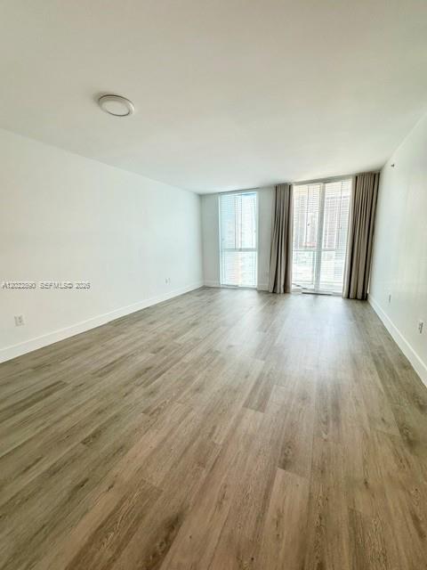 244 Biscayne Blvd #1805, Miami FL 33132