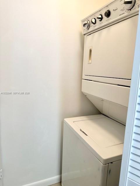 244 Biscayne Blvd #1805, Miami FL 33132