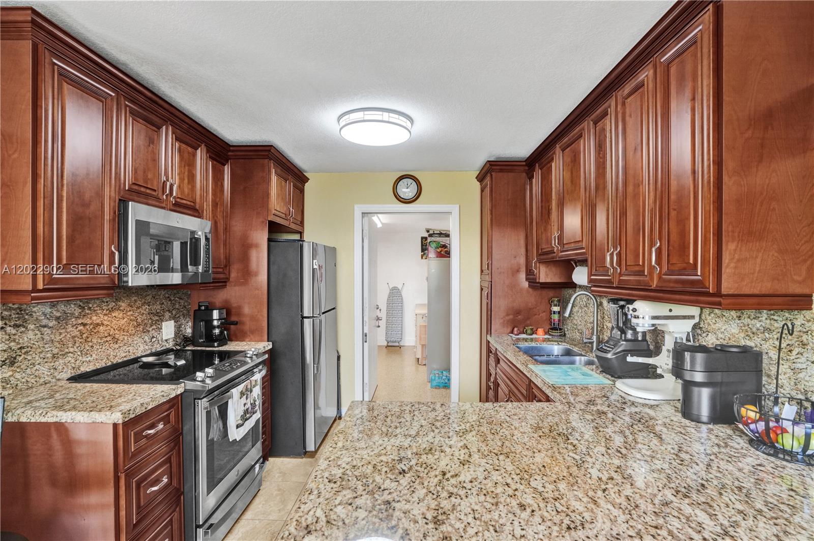 10730 SW 47th St, Miami FL 33165