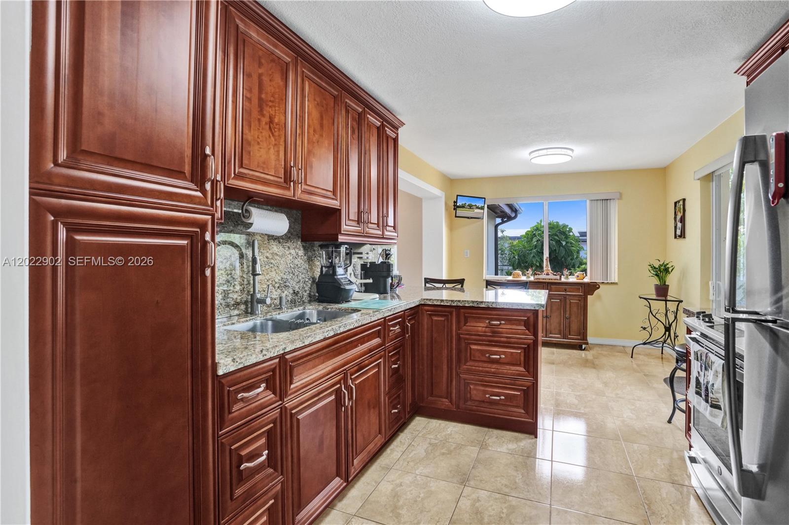 10730 SW 47th St, Miami FL 33165